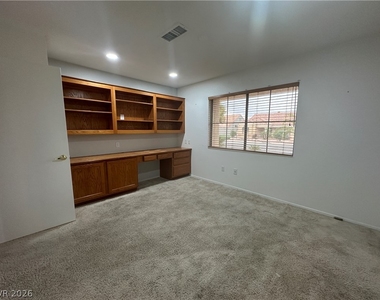 3013 Hawksdale Drive - Photo Thumbnail 9