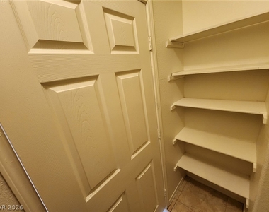 1050 E Cactus Avenue - Photo Thumbnail 22