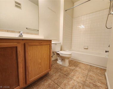 1050 E Cactus Avenue - Photo Thumbnail 27