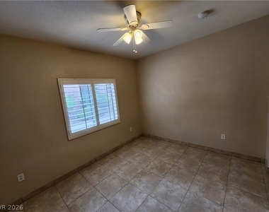 1050 E Cactus Avenue - Photo Thumbnail 29