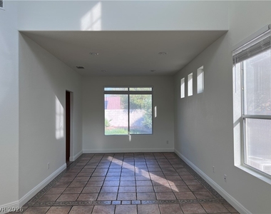 3031 Scenic Valley Way - Photo Thumbnail 5