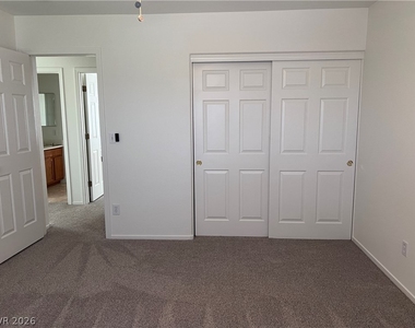 3031 Scenic Valley Way - Photo Thumbnail 17
