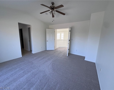 3031 Scenic Valley Way - Photo Thumbnail 19