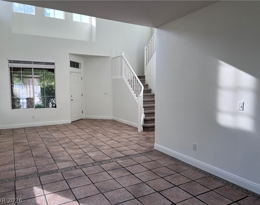 3031 Scenic Valley Way - Photo Thumbnail 6