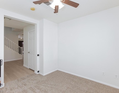 7477 Dune Sunflower Court - Photo Thumbnail 5
