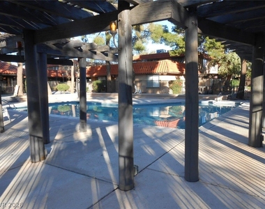 6671 Bubbling Brook Drive - Photo Thumbnail 26