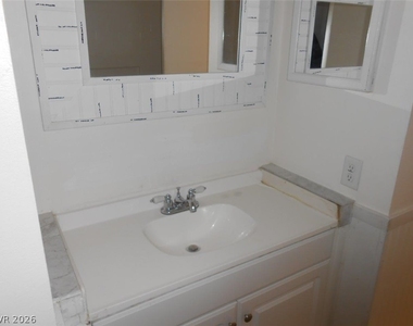 6671 Bubbling Brook Drive - Photo Thumbnail 14