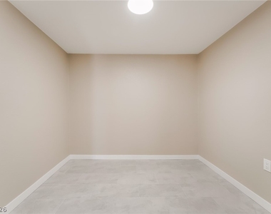 5402 Tahoe Drive - Photo Thumbnail 26