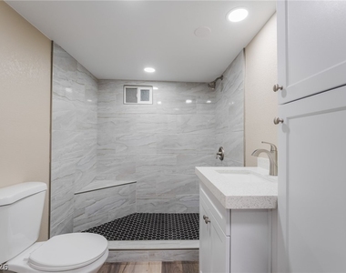 5402 Tahoe Drive - Photo Thumbnail 22