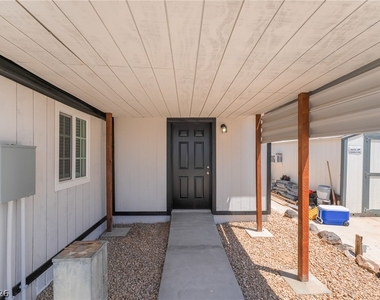 5402 Tahoe Drive - Photo Thumbnail 3
