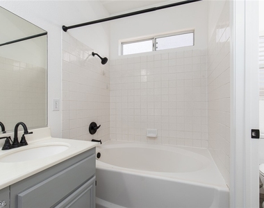 3790 Crest Horn Drive - Photo Thumbnail 16