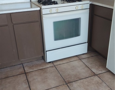 4659 Krissylouise Way - Photo Thumbnail 2