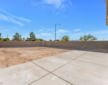 1002 Solemn Cactus Avenue - Photo Thumbnail 20