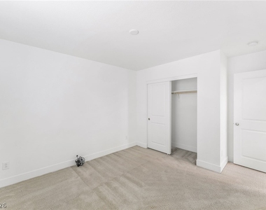 1002 Solemn Cactus Avenue - Photo Thumbnail 15