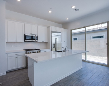 928 Allister Fields Lane - Photo Thumbnail 5