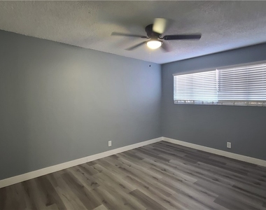 3240 N Michael Way - Photo Thumbnail 18