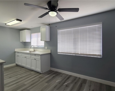 3240 N Michael Way - Photo Thumbnail 5