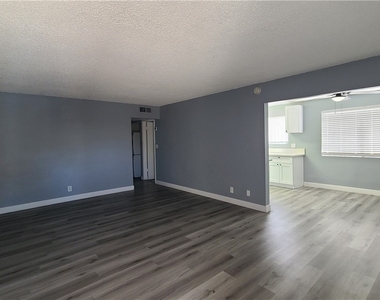 3240 N Michael Way - Photo Thumbnail 1