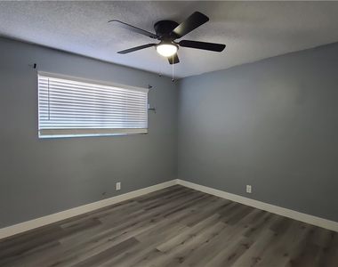 3240 N Michael Way - Photo Thumbnail 16