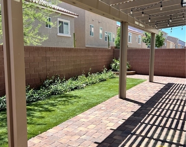 7714 Cannon Walk St - Photo Thumbnail 8
