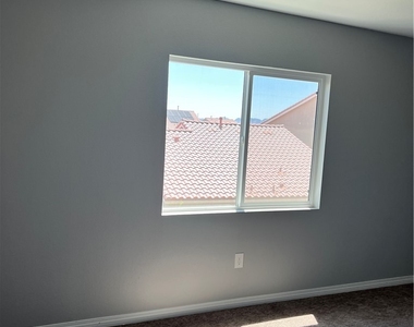 7714 Cannon Walk St - Photo Thumbnail 3