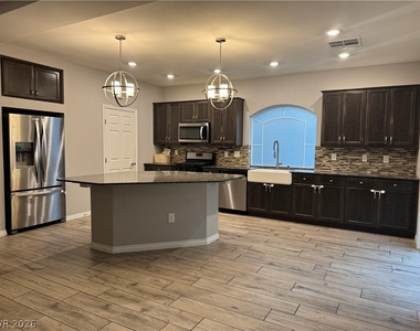 7714 Canon Walk St - Photo Thumbnail 10