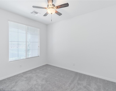 5732 Yellow House Street - Photo Thumbnail 9