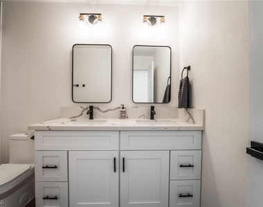 2206 Heavenly View Drive - Photo Thumbnail 15