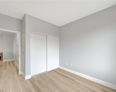673 Peachy Canyon Circle - Photo Thumbnail 22