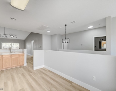 673 Peachy Canyon Circle - Photo Thumbnail 9