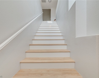 673 Peachy Canyon Circle - Photo Thumbnail 27