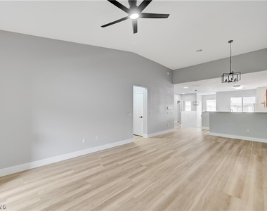 673 Peachy Canyon Circle - Photo Thumbnail 2
