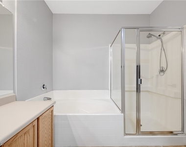 673 Peachy Canyon Circle - Photo Thumbnail 19
