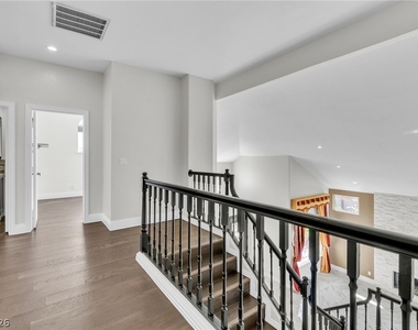 7824 Emerald Harbor Court - Photo Thumbnail 25