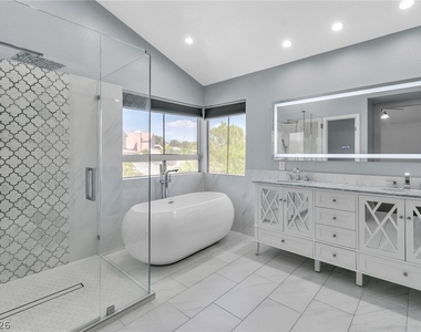 7824 Emerald Harbor Court - Photo Thumbnail 35