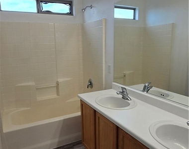 9636 Cedar Park Avenue - Photo Thumbnail 20