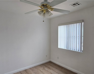 9636 Cedar Park Avenue - Photo Thumbnail 10