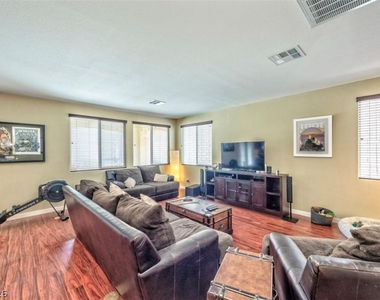 509 Cabrera Court - Photo Thumbnail 5