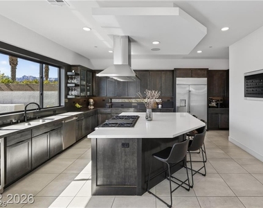 12637 Penfield Avenue - Photo Thumbnail 17