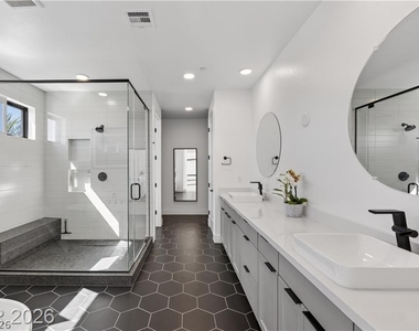 12637 Penfield Avenue - Photo Thumbnail 27