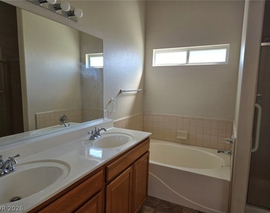 188 Oella Ridge Court - Photo Thumbnail 13