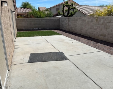 9411 Morehouse Place - Photo Thumbnail 13