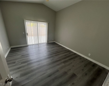 9411 Morehouse Place - Photo Thumbnail 6