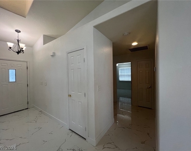 5645 W Katie Avenue - Photo Thumbnail 27