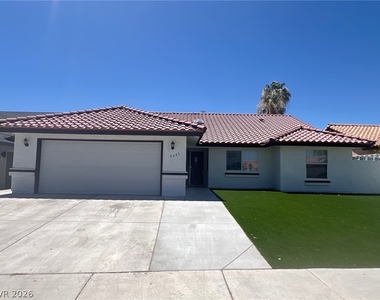 5645 W Katie Avenue - Photo Thumbnail 3