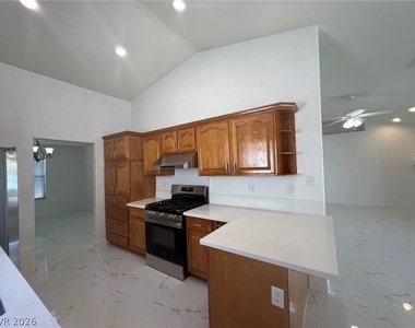 5645 W Katie Avenue - Photo Thumbnail 40