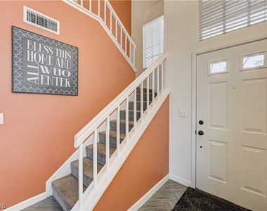 312 Windmere Street - Photo Thumbnail 3