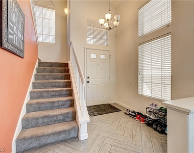 312 Windmere Street - Photo Thumbnail 2