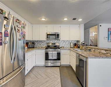 312 Windmere Street - Photo Thumbnail 24