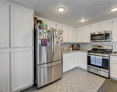 312 Windmere Street - Photo Thumbnail 23